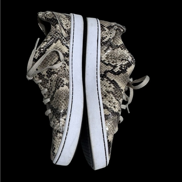 CLARKS COLLECTION SNAKE PRINT SHOES WOMEN - Picture 5 of 8